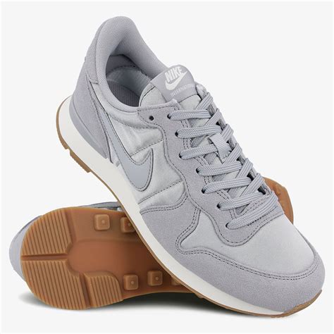 turnschuhe nike grau damen aik 170 euro|Graue Nike Sportschuhe für Damen .